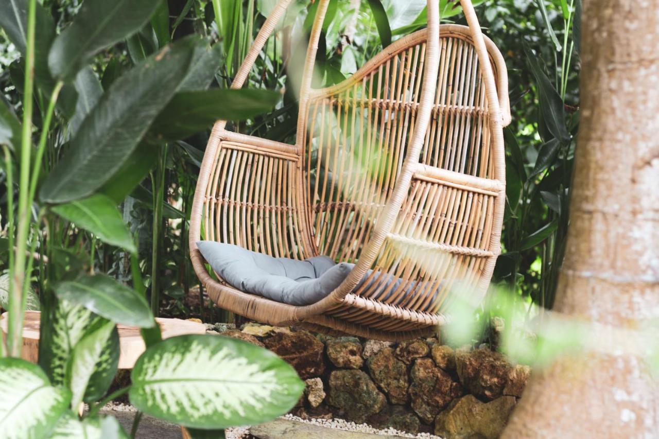 Roots Tree House Villa Uluwatu Exterior foto