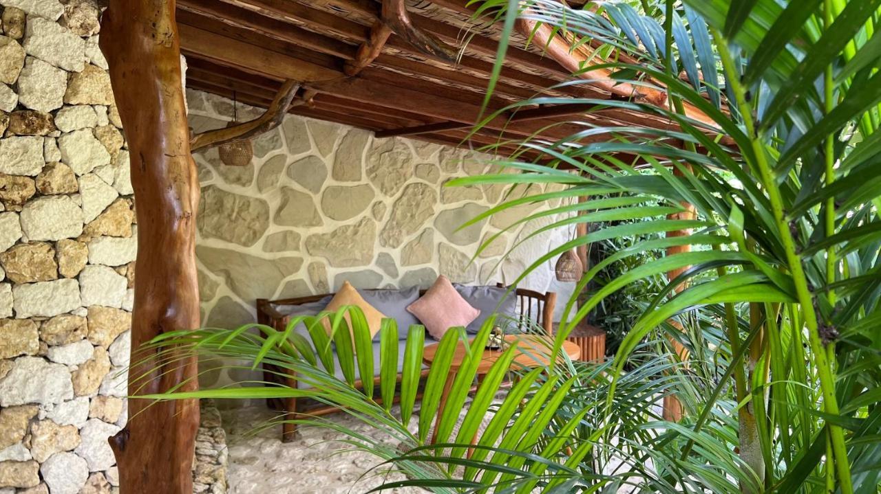 Roots Tree House Villa Uluwatu Exterior foto
