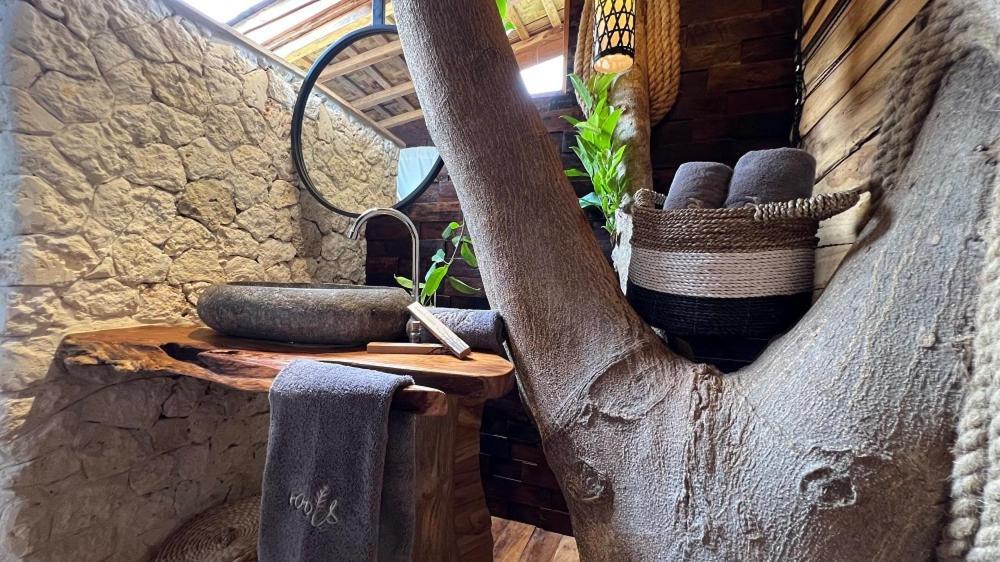 Roots Tree House Villa Uluwatu Exterior foto